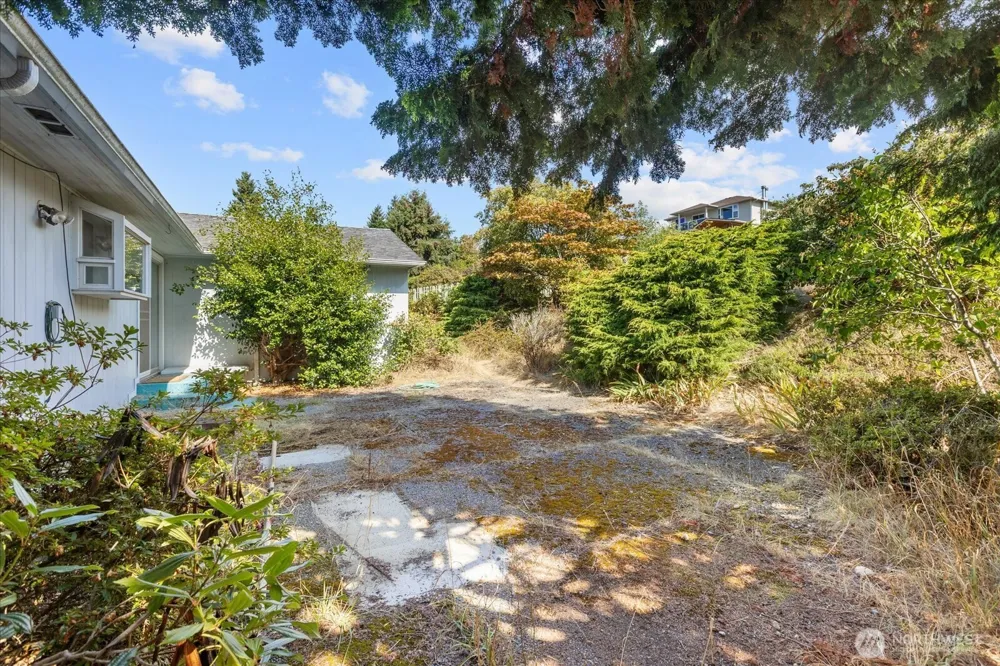 12286 Shorewood Drive SW Seattle, WA 98146