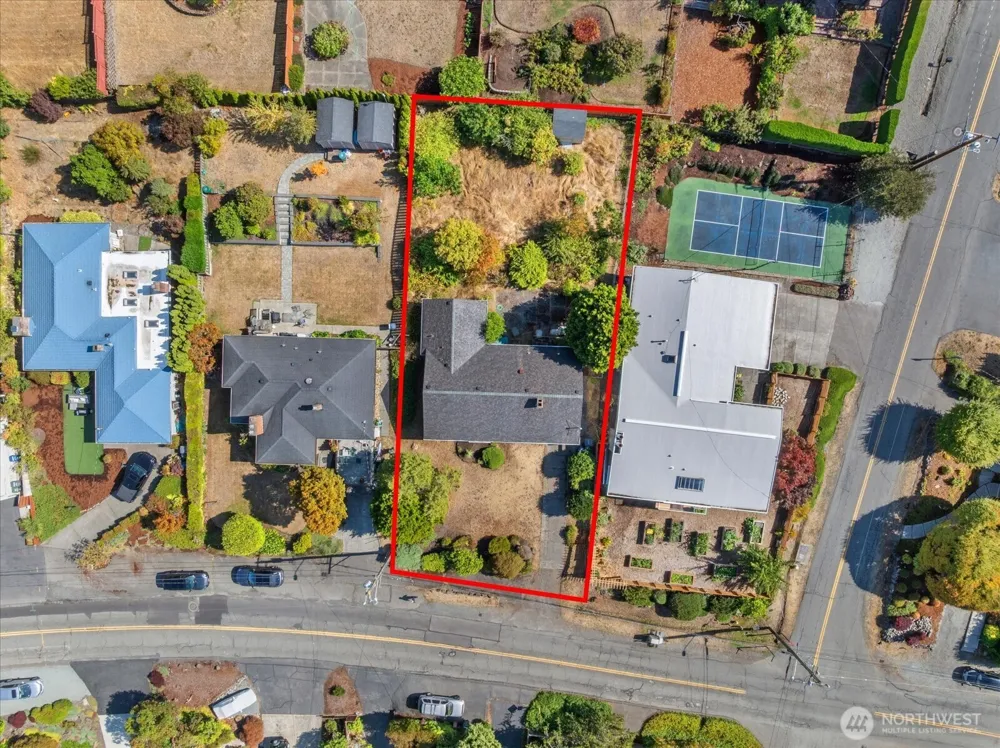 12286 Shorewood Drive SW Seattle, WA 98146