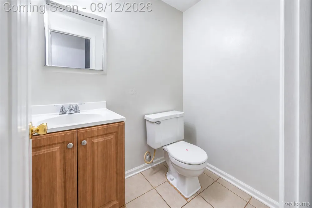 6980 Harvard Lane #127 Canton Charter Township, MI 48187