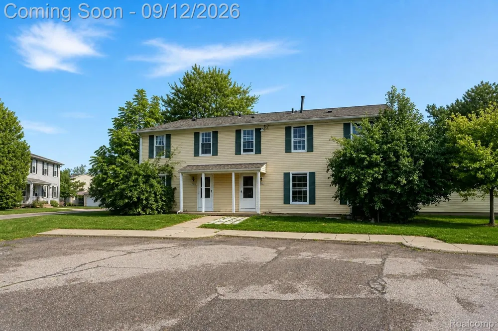 6980 Harvard Lane #127 Canton Charter Township, MI 48187