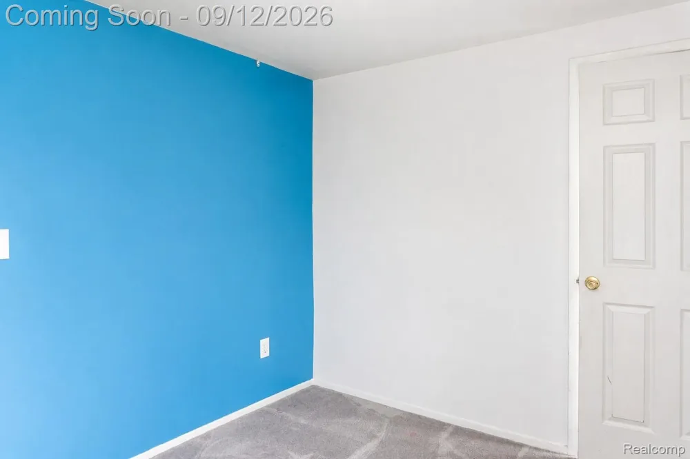 6980 Harvard Lane #127 Canton Charter Township, MI 48187