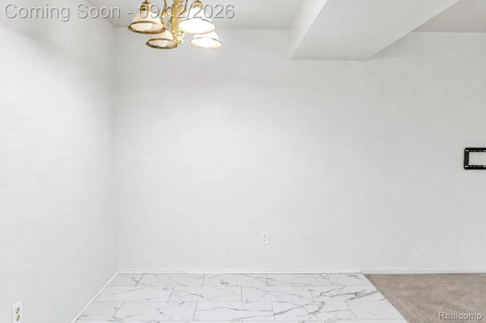 6980 Harvard Lane #127 Canton Charter Township, MI 48187
