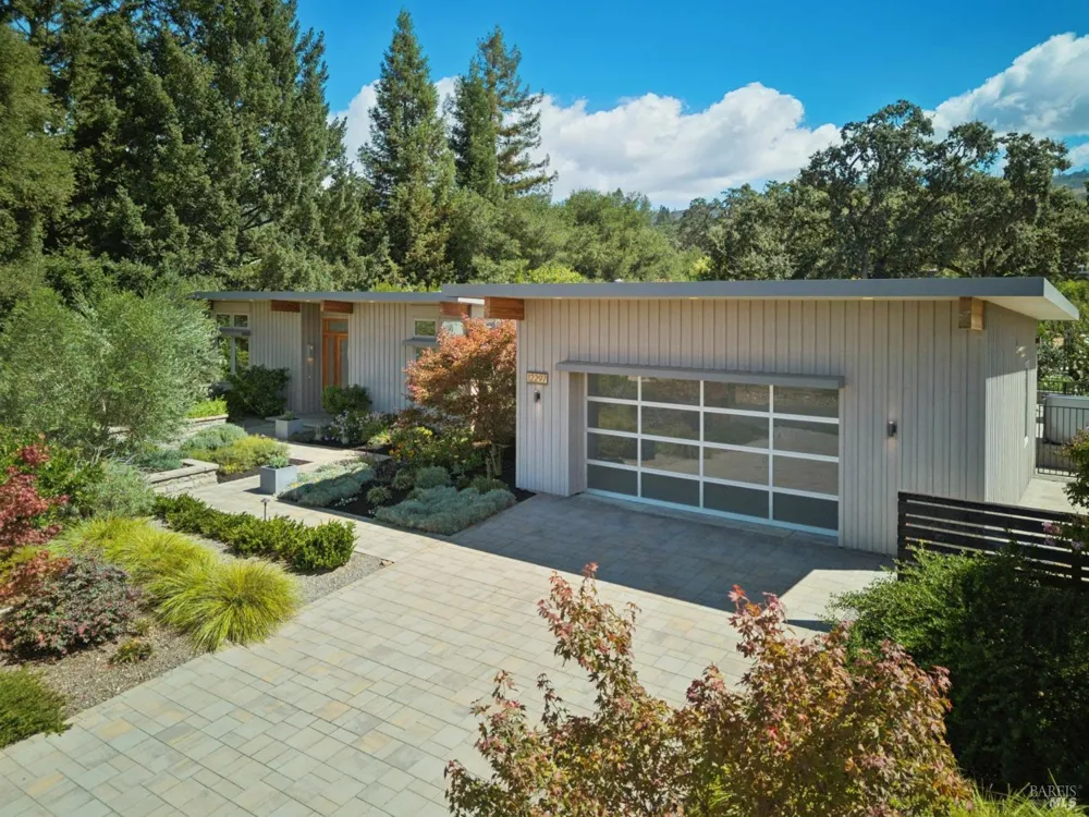 12297 Adine Court Glen Ellen, CA 95442