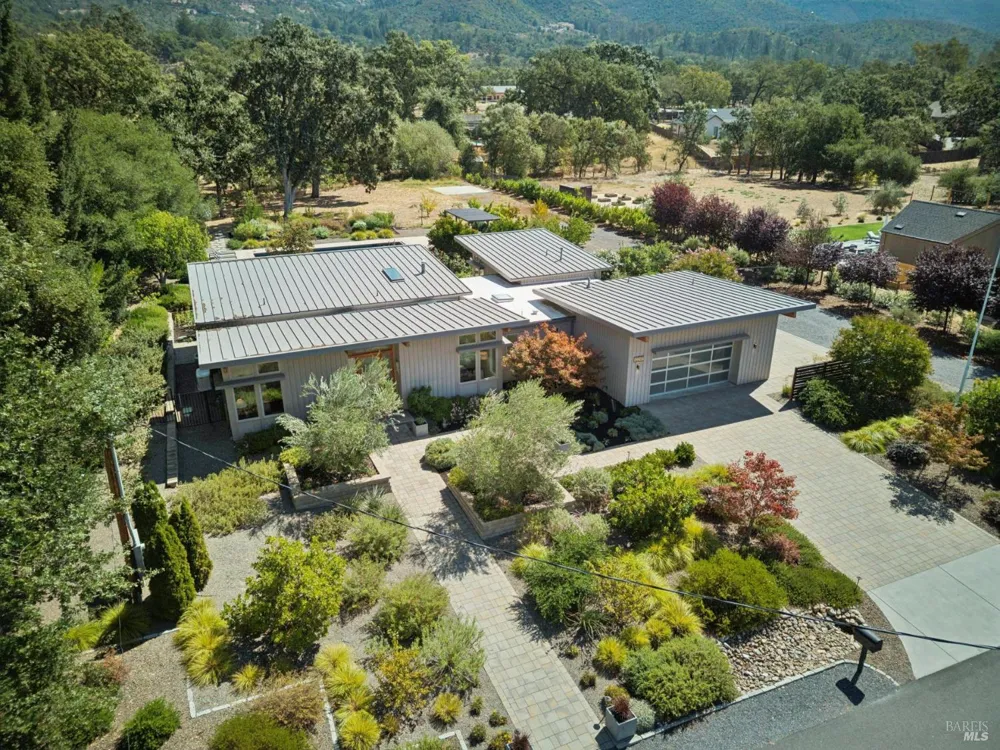 12297 Adine Court Glen Ellen, CA 95442