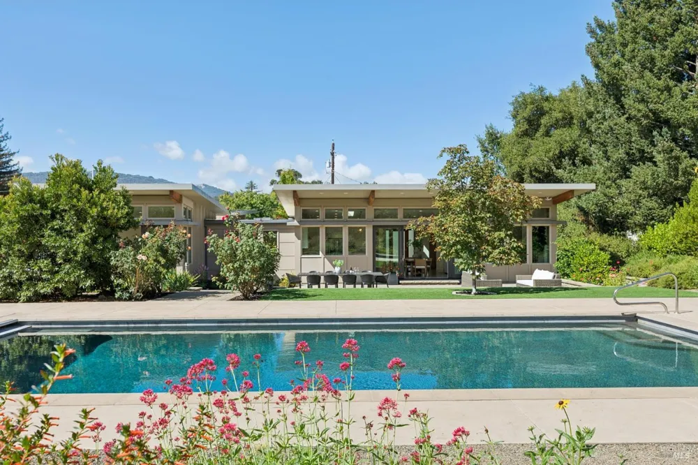 12297 Adine Court Glen Ellen, CA 95442