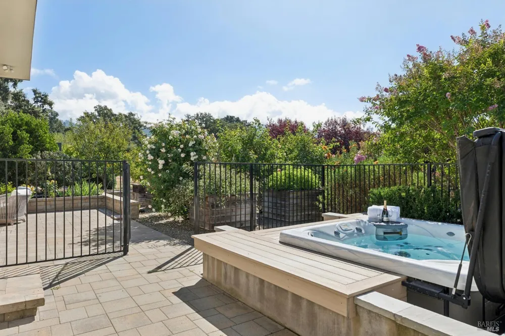 12297 Adine Court Glen Ellen, CA 95442