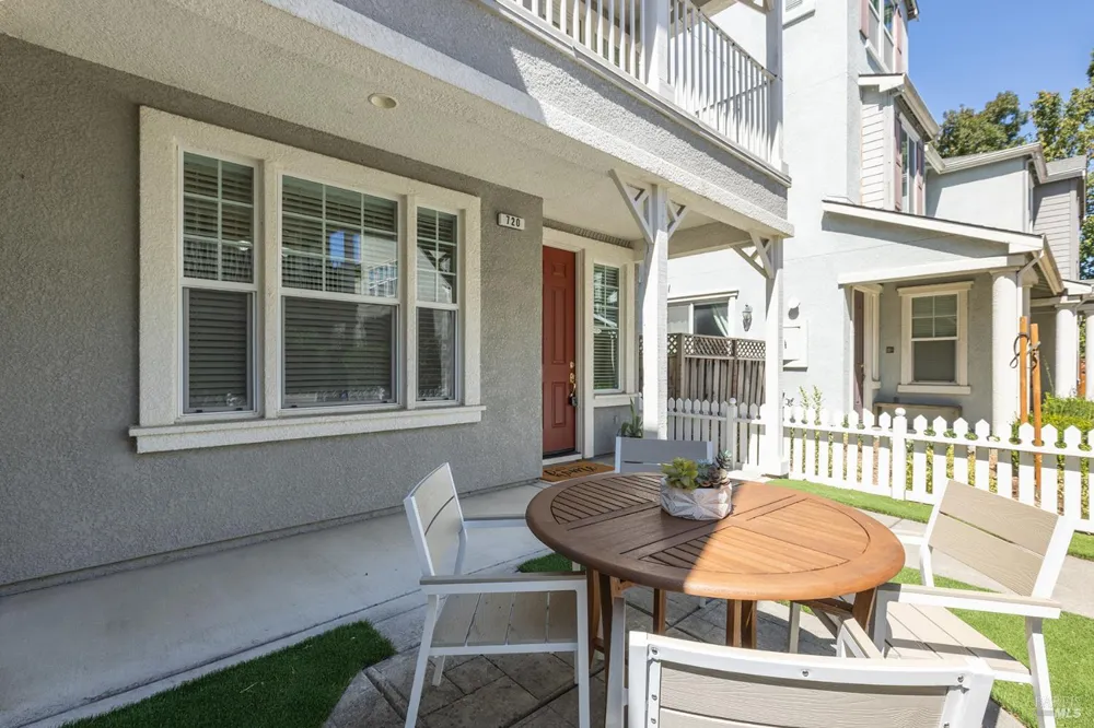 720 Wintergreen Court Napa, CA 94559