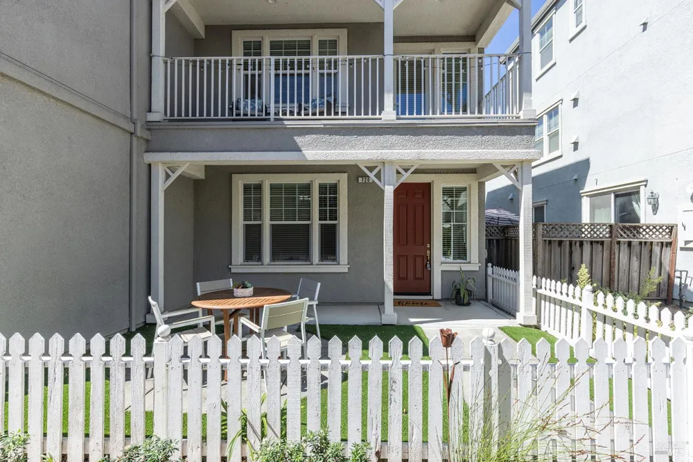 720 Wintergreen Court Napa, CA 94559