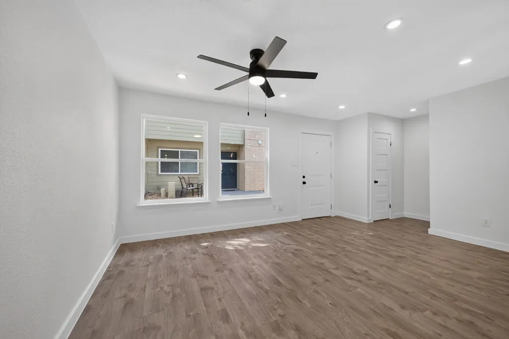 2124 Burton Drive #133 Austin, TX 78741