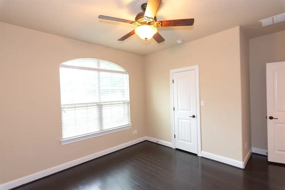 12004 Versante Circle #VH37 Austin, TX 78726