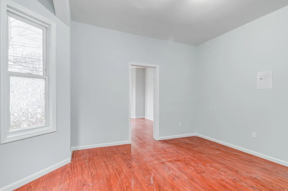 107 GRANT AVE Jersey City, NJ 07305