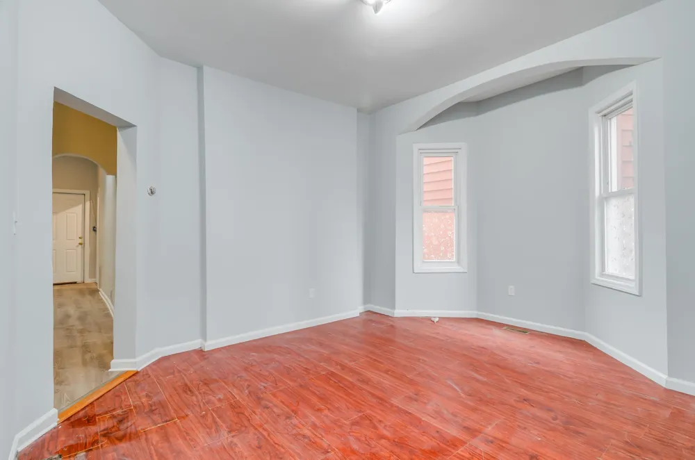 107 GRANT AVE Jersey City, NJ 07305