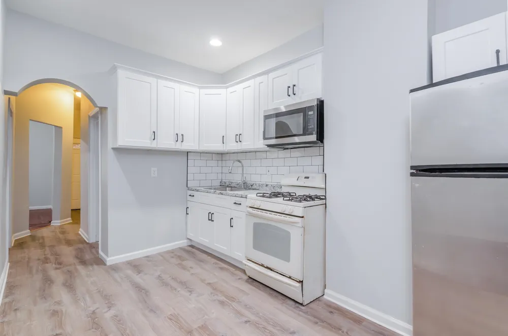 107 GRANT AVE Jersey City, NJ 07305