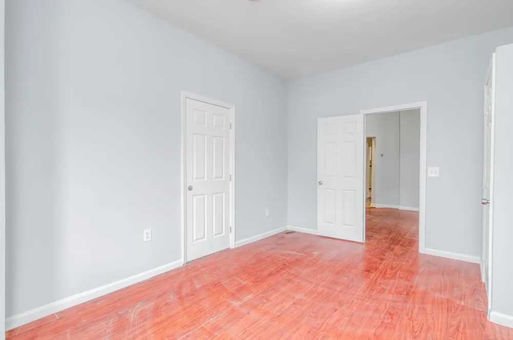 107 GRANT AVE Jersey City, NJ 07305
