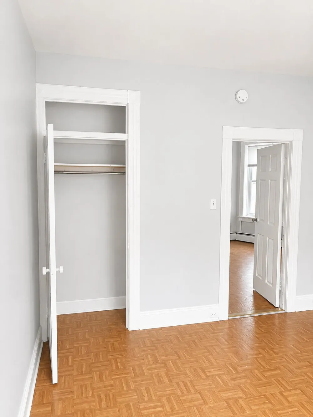 792 BROADWAY Bayonne, NJ 07002