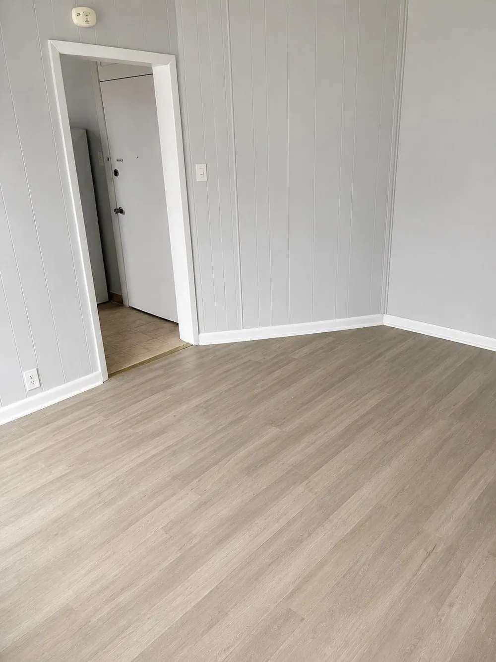 792 BROADWAY Bayonne, NJ 07002