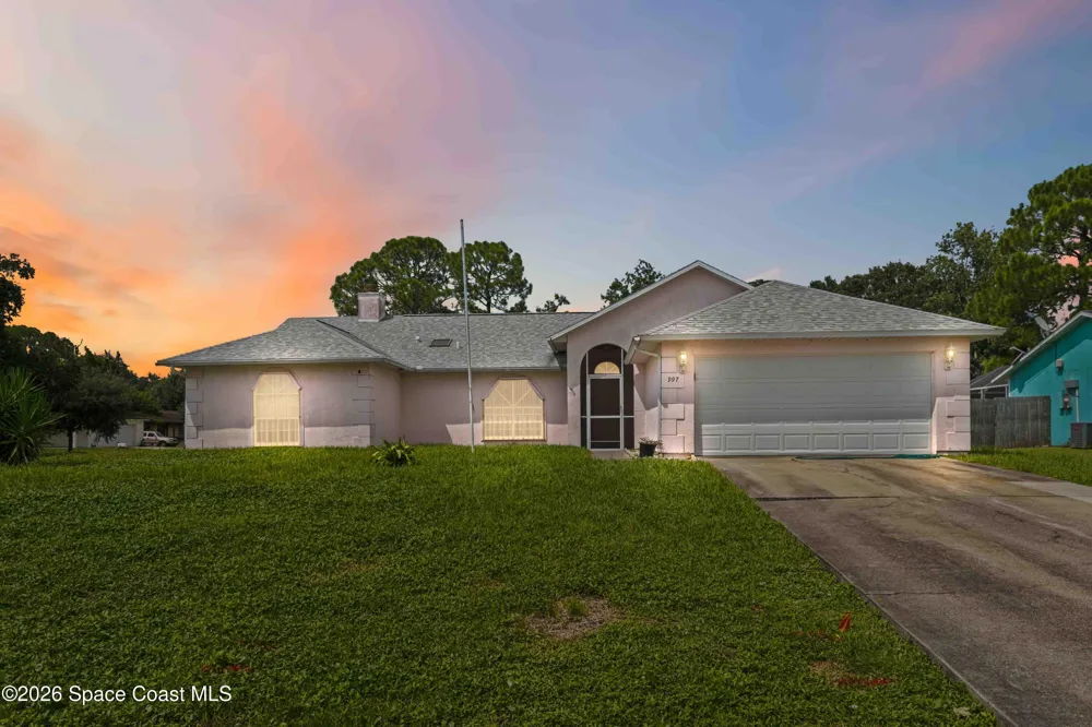 997 Hood Street NW Palm Bay, FL 32907