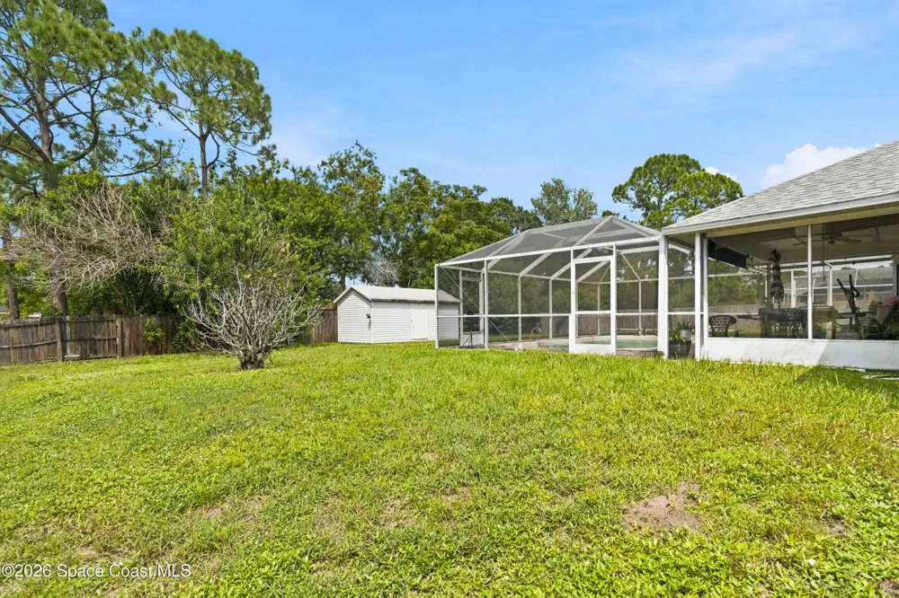 997 Hood Street NW Palm Bay, FL 32907