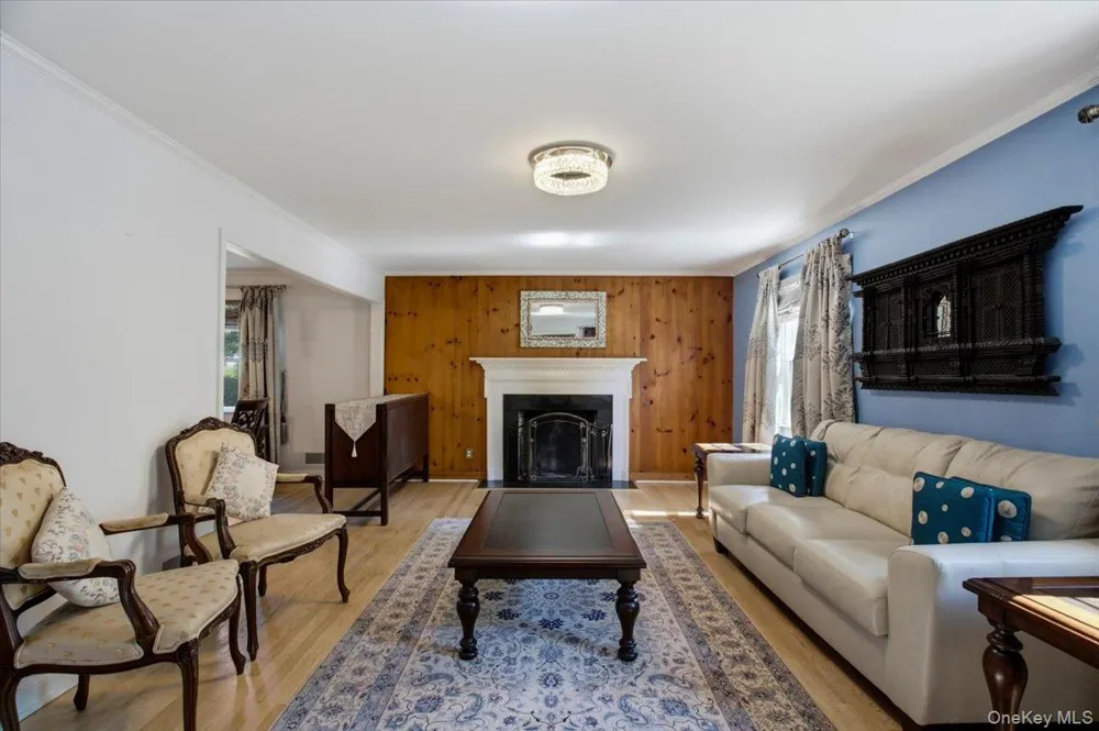 24 Avondale Road Harrison, NY 10528