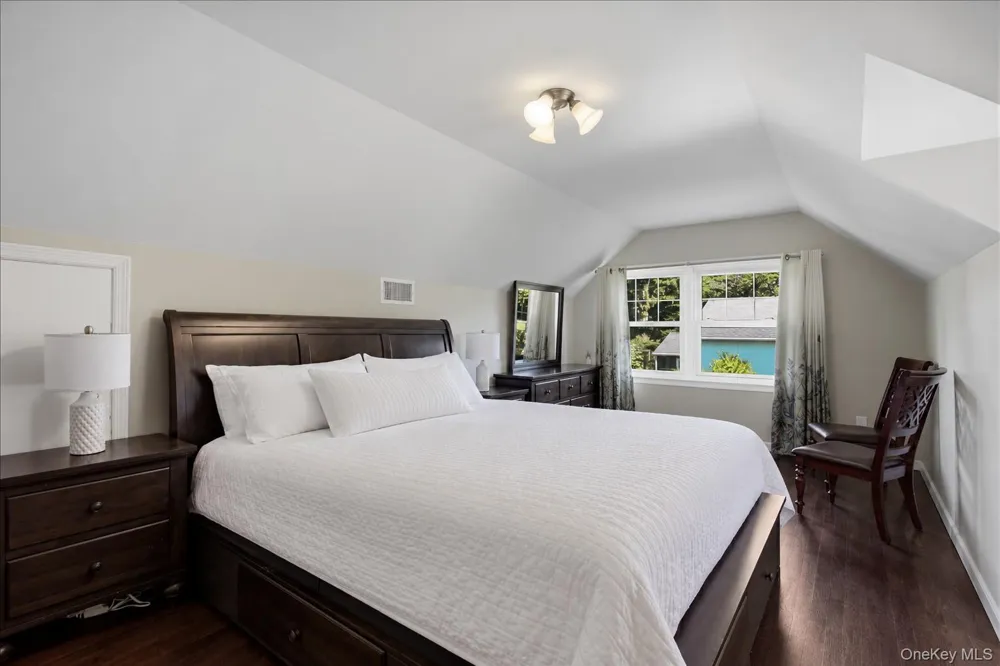 24 Avondale Road Harrison, NY 10528