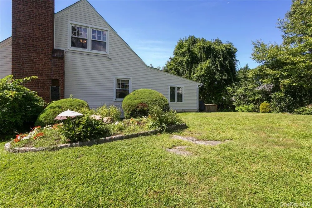 24 Avondale Road Harrison, NY 10528