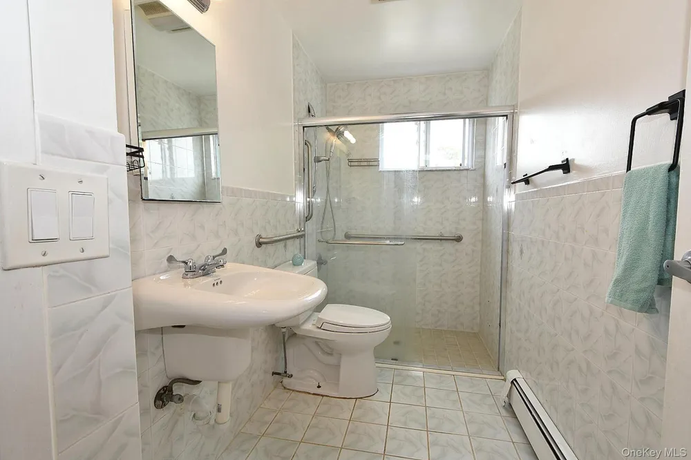15 Center Avenue Bay Shore, NY 11706