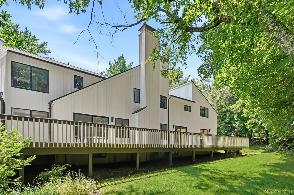 6 Harrows Lane Purchase, NY 10577
