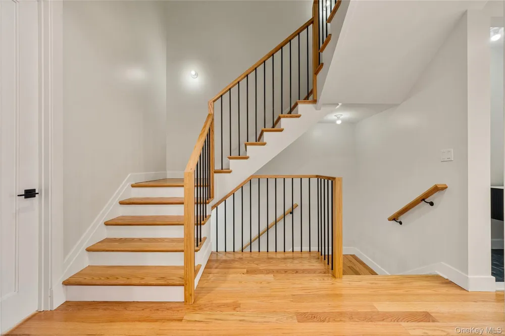17 Lazer Court #201 Spring Valley, NY 10977