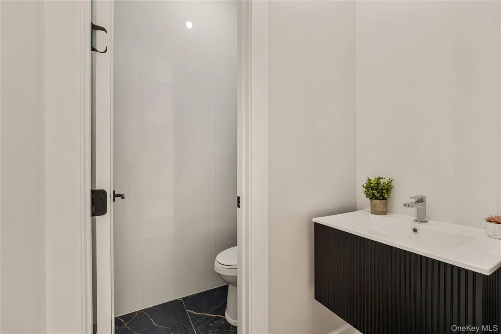 17 Lazer Court #201 Spring Valley, NY 10977