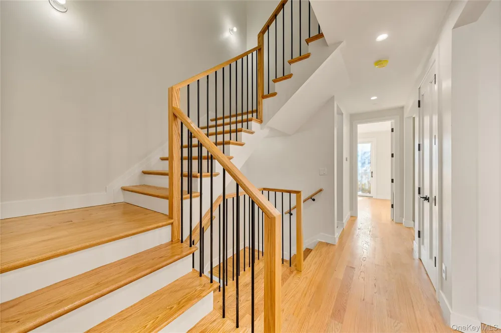 17 Lazer Court #201 Spring Valley, NY 10977