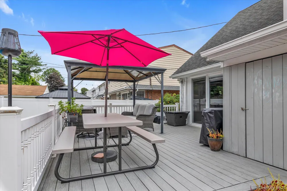3917 Miller Place Levittown, NY 11756
