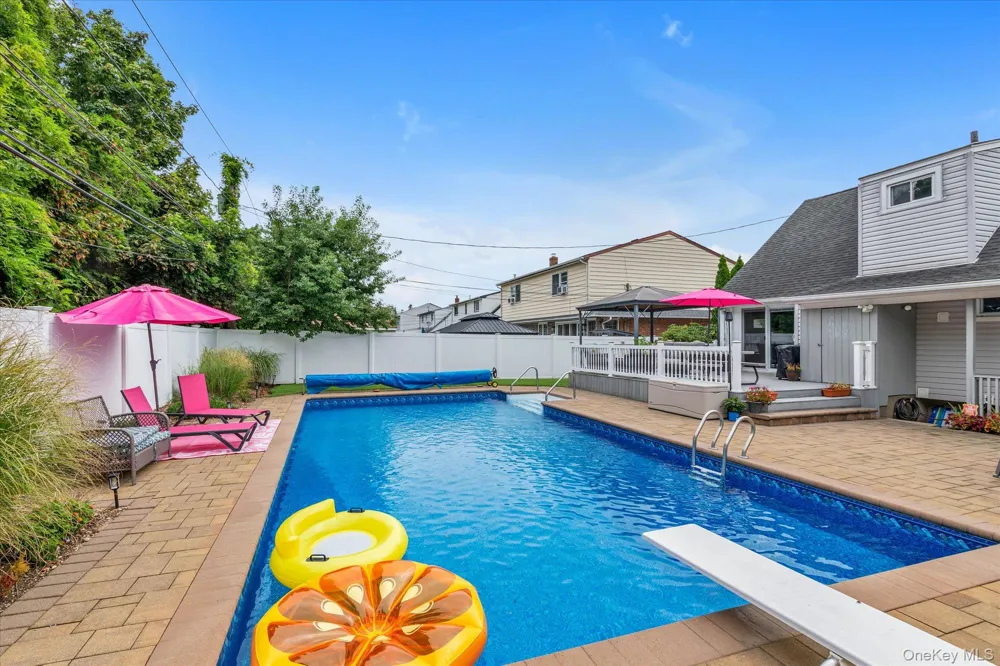 3917 Miller Place Levittown, NY 11756