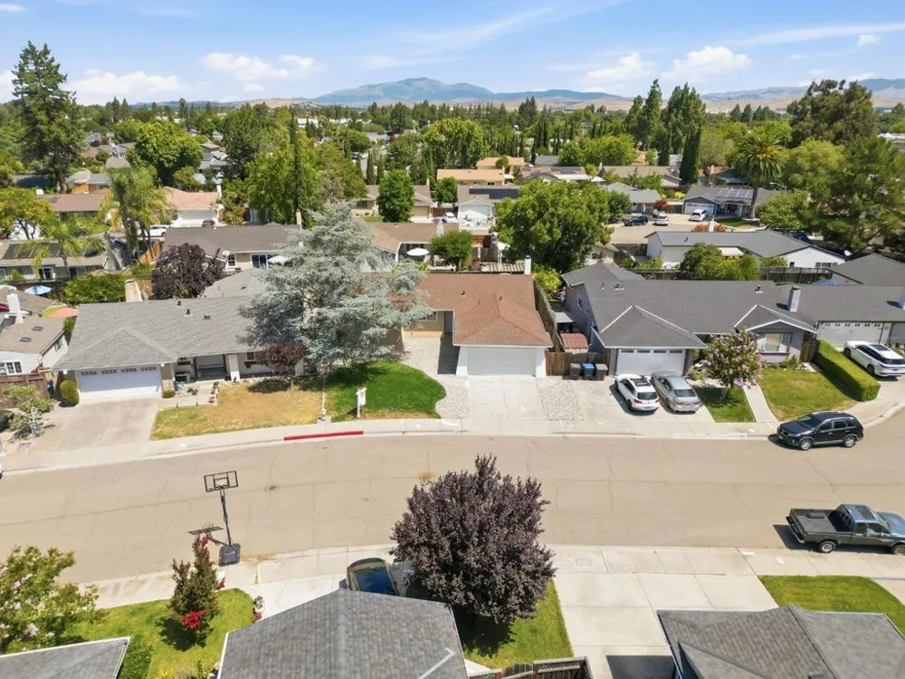 6227 Gibson Court Pleasanton, CA 94588