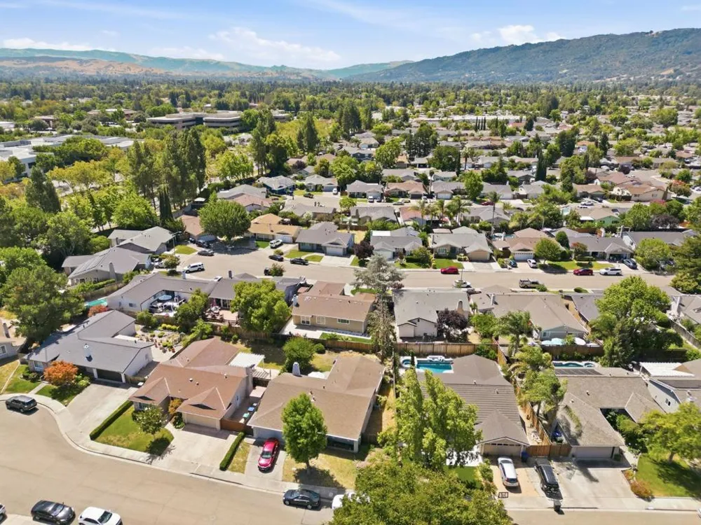 6227 Gibson Court Pleasanton, CA 94588