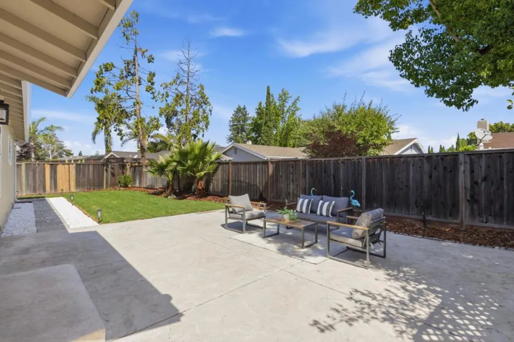 6227 Gibson Court Pleasanton, CA 94588
