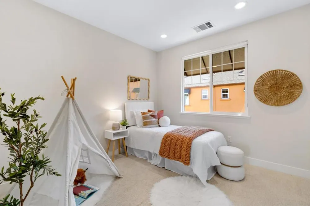 2876 Catalino Street San Mateo, CA 94403