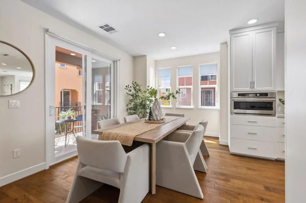 2876 Catalino Street San Mateo, CA 94403