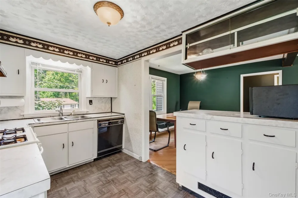 35 Willow Road Beacon, NY 12508