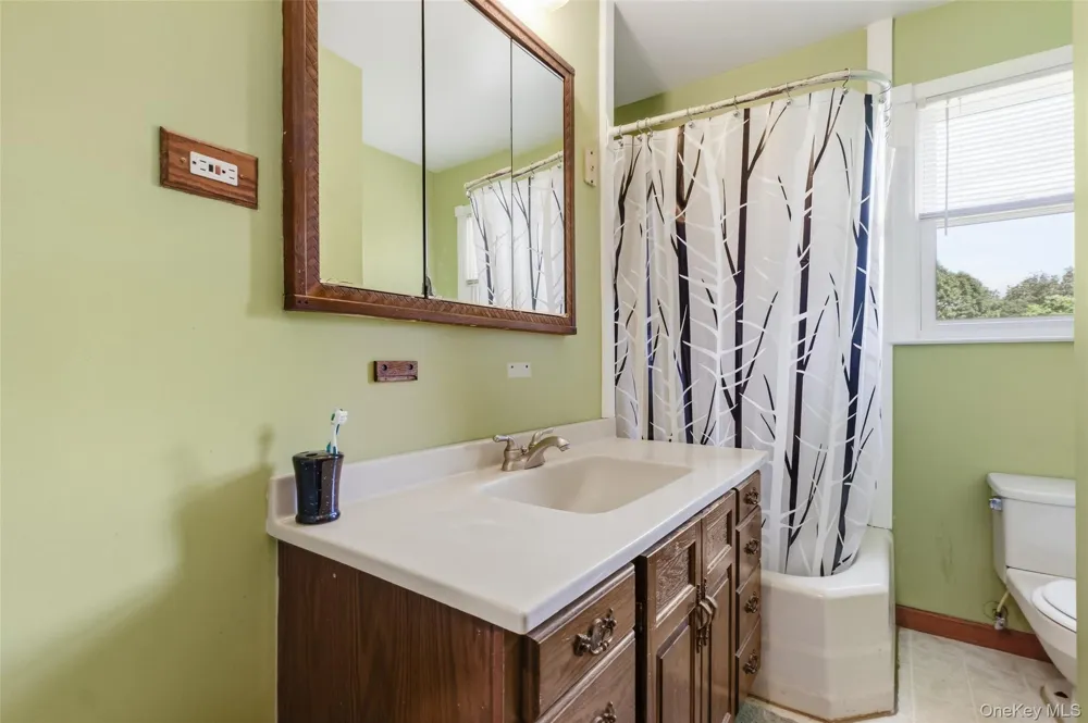 35 Willow Road Beacon, NY 12508