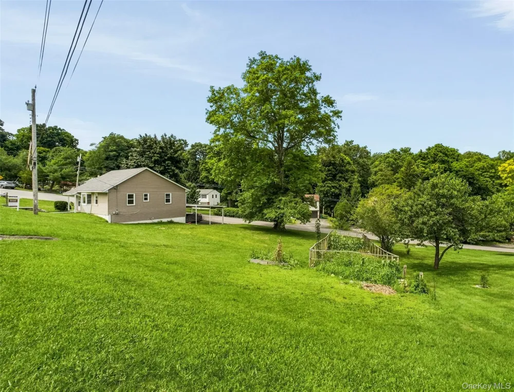 35 Willow Road Beacon, NY 12508