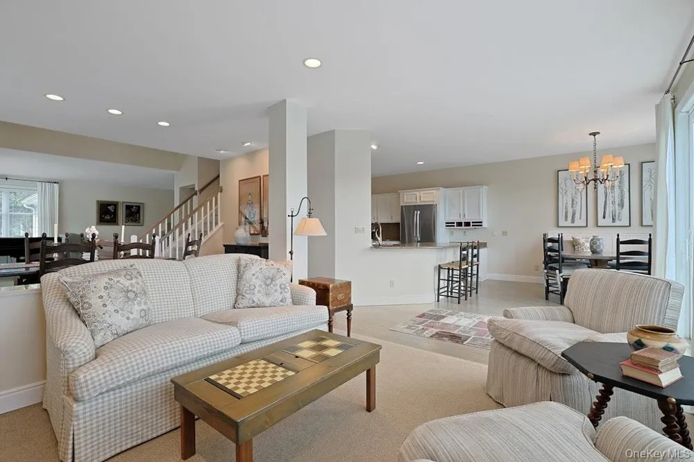 29 Country Club Lane Pleasantville, NY 10570