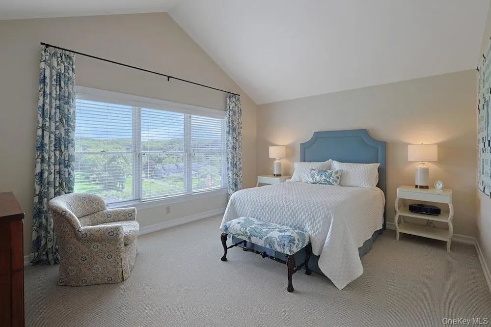 29 Country Club Lane Pleasantville, NY 10570