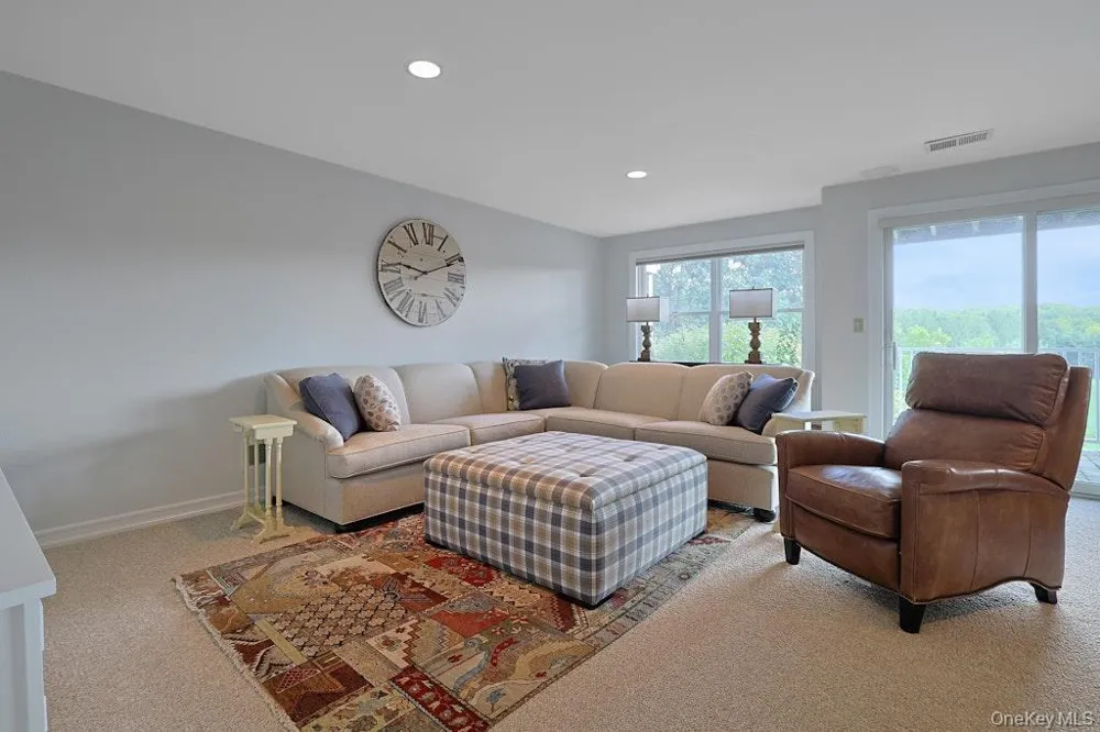 29 Country Club Lane Pleasantville, NY 10570