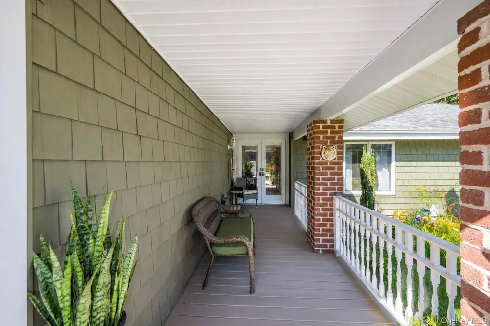 876 Greenbelt Parkway W Holbrook, NY 11741