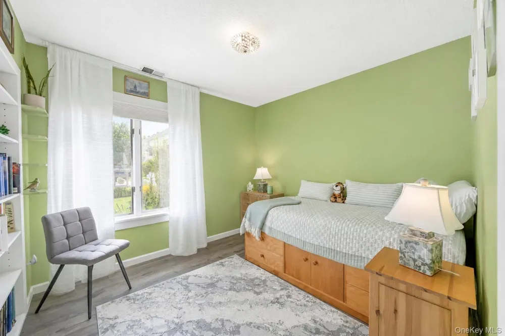 876 Greenbelt Parkway W Holbrook, NY 11741