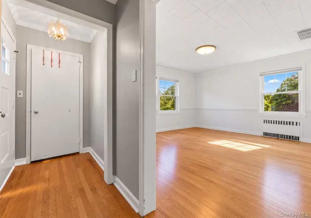 124 Bradford Avenue Mamaroneck, NY 10543