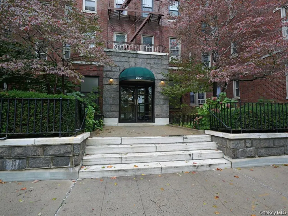 3321 Bruckner Boulevard #5J Bronx, NY 10461