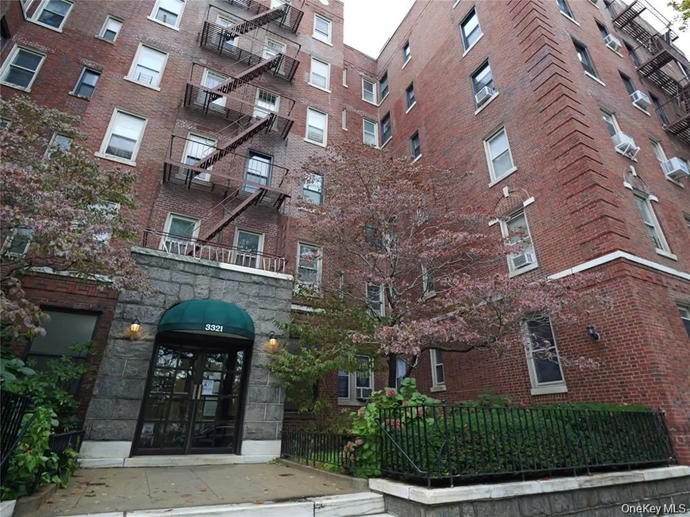 3321 Bruckner Boulevard #5J Bronx, NY 10461