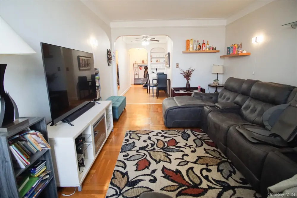3321 Bruckner Boulevard #5J Bronx, NY 10461