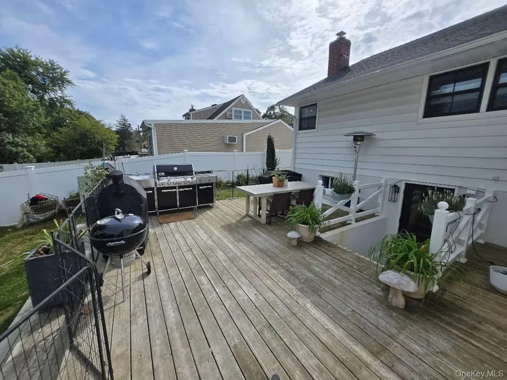 49 Miller Boulevard Syosset, NY 11791